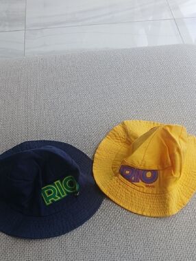 2 Hat  Rio